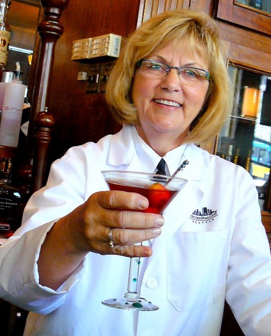 Joan King w winning Manhattan.JPG